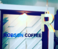 Screenshot_2018-12-07  robsoncoffee - Instagram 「『営業時間変更のお知らせ』 いつもご来店頂き、誠にありがとうございます！ 明日10月4日（木）レセプションパーティー開催の為、午後14時でクローズと[...]
